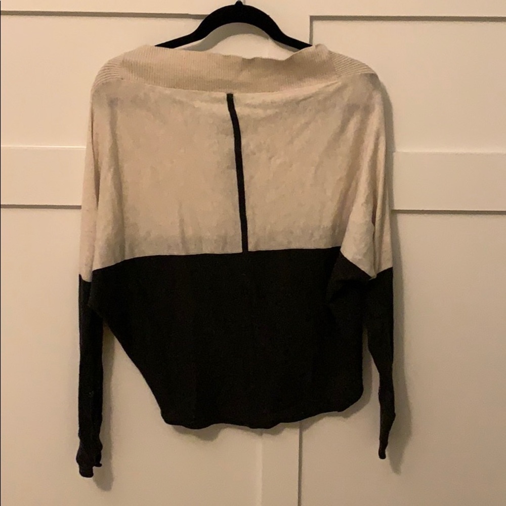 Reversible Lululemon Sweater - image 4